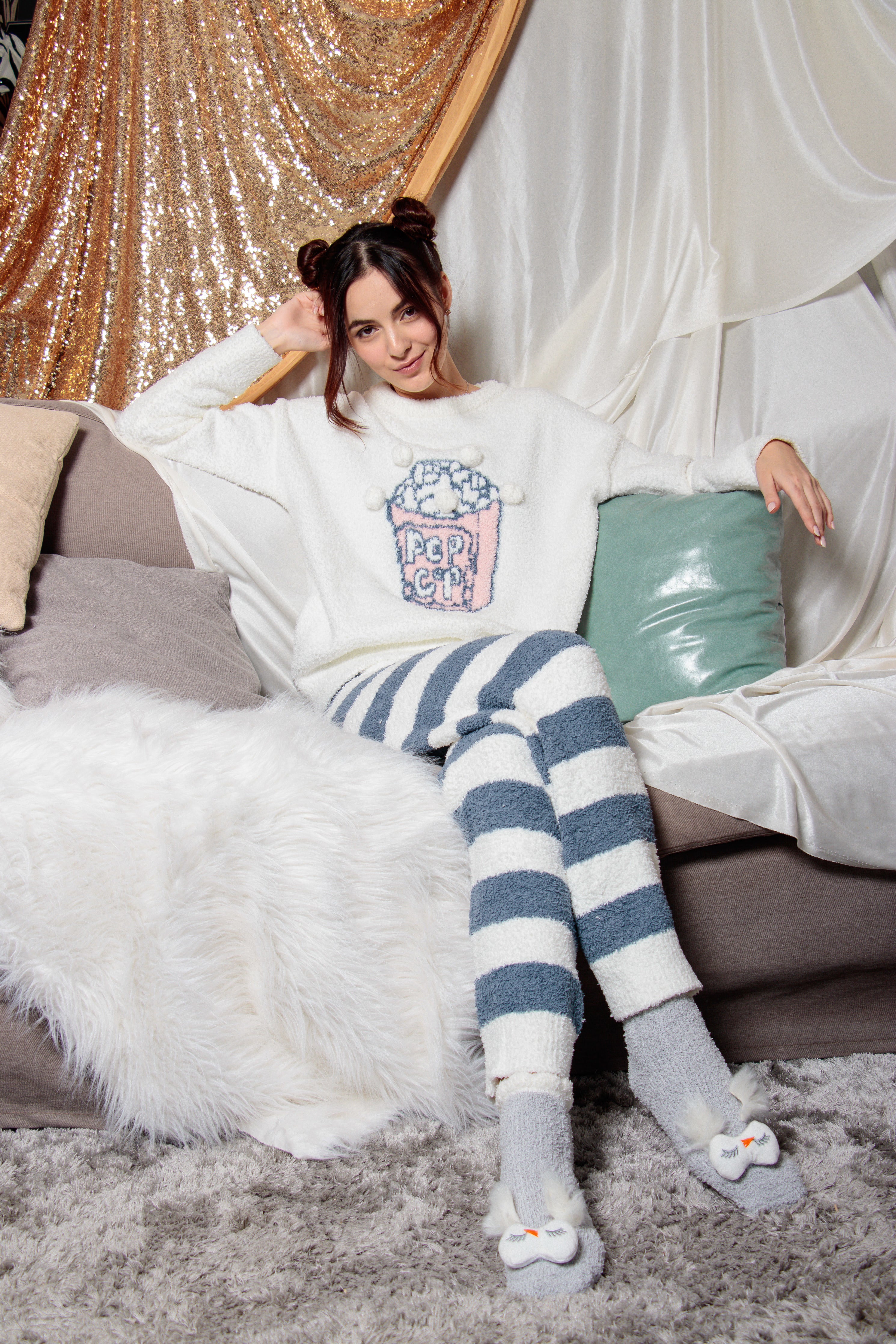 Her Popcorn Daydream Lounge Set in Snowy White